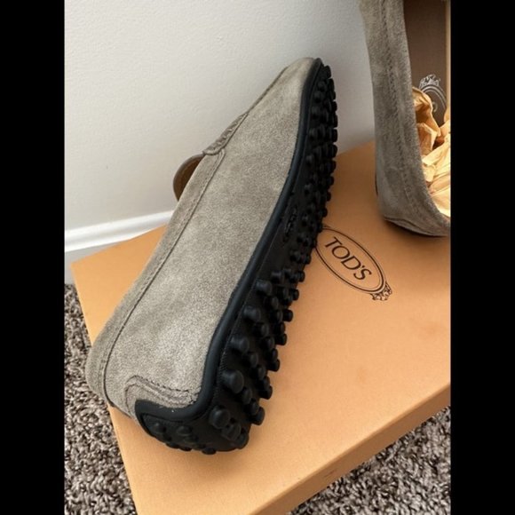 Tod\'s City Gommino Driving Shoes in Suede Loafers main image 4